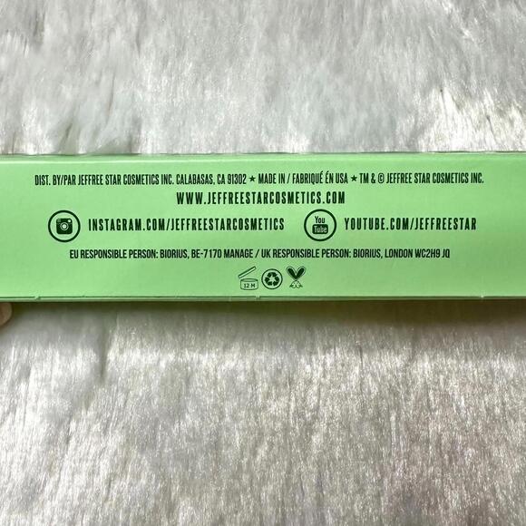 NIB Jeffree Star Ltd Edition Untouchable The Gloss Lip Gloss Brown 4.5ml - Picture 9 of 12